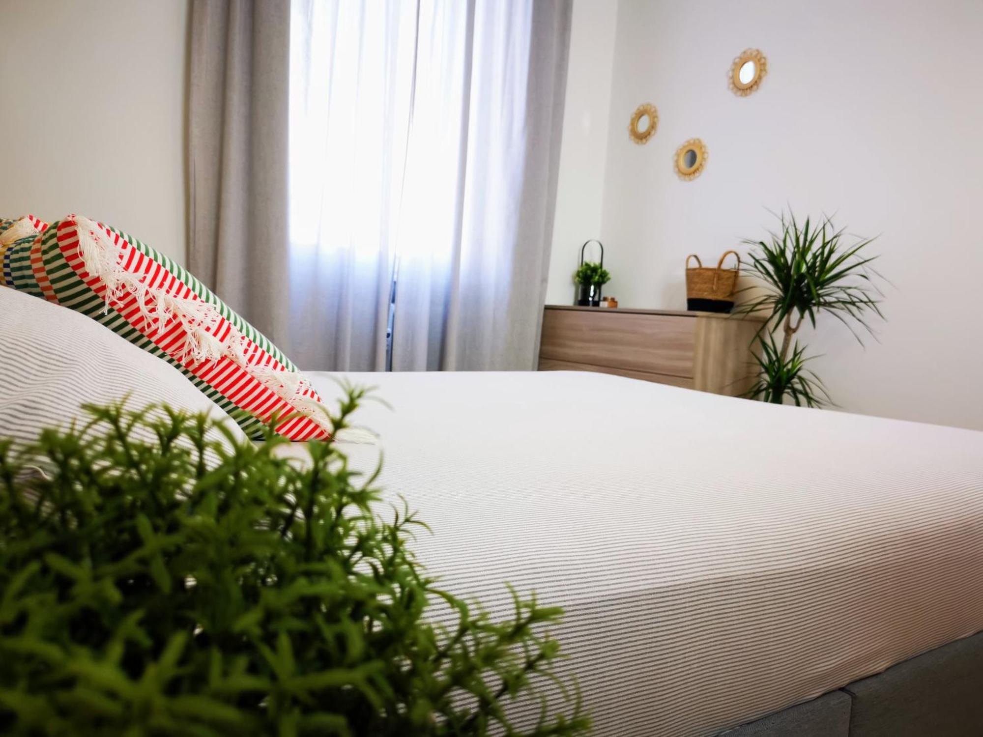 Spacious Apartment 50 Meters From The Metro Milánó Kültér fotó